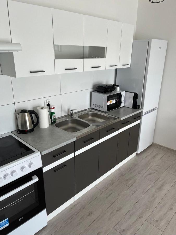 Sdh 1 Radzymin Comfortable Apartment Near Warsaw Exteriör bild