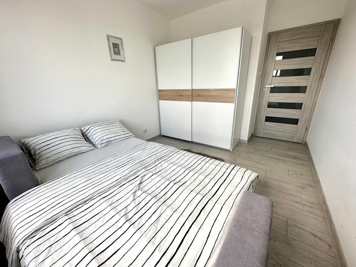 Sdh 1 Radzymin Comfortable Apartment Near Warsaw Exteriör bild